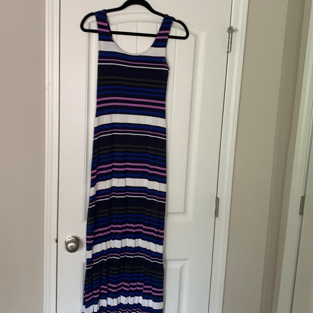 Sleeveless maxi dress